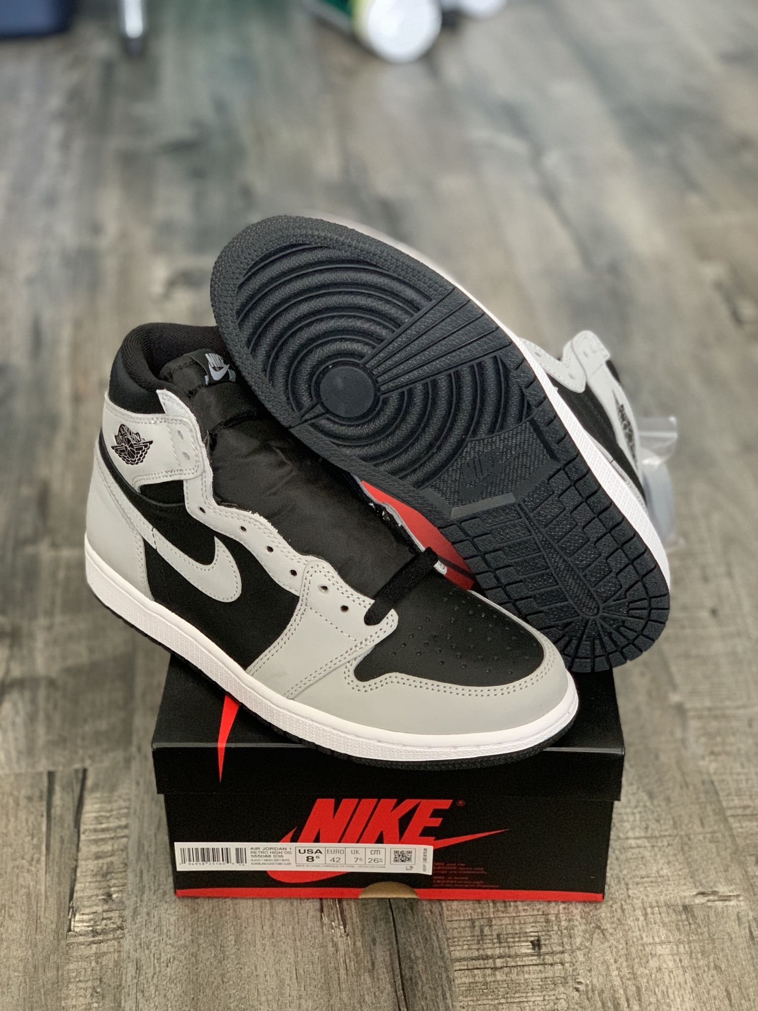 Size 8.5 ) Nike Air Jordan 1 High, Shadow Grey 2.0