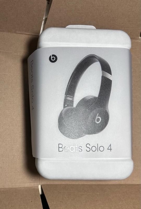 Beats Solo 4