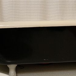 Vintage Clawfoot Tub