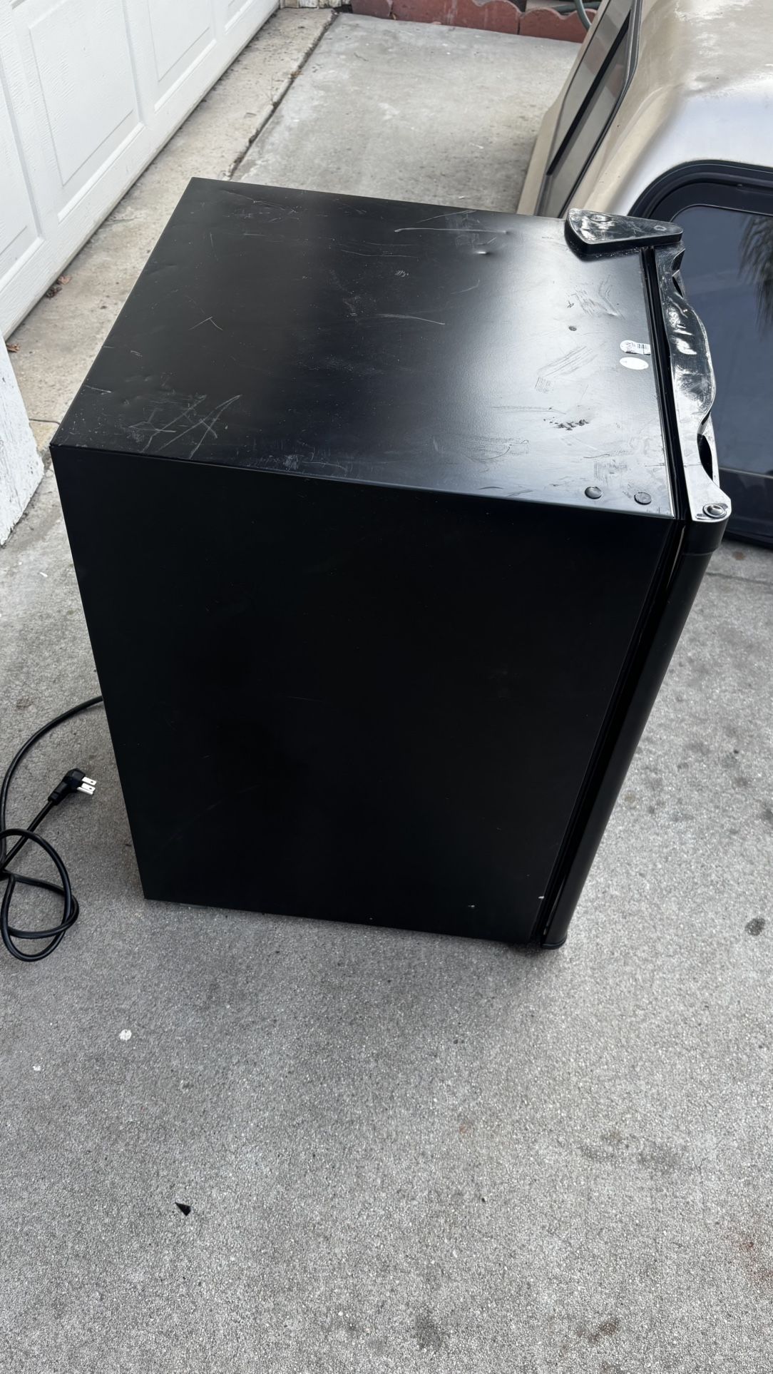 Magic Chef Mini Fridge