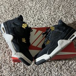 Jordan 4 Royalty GS 5.5y 