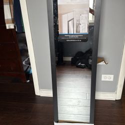 over-the-door mirror