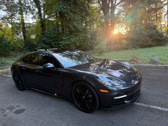 2018 Porsche Panamera
