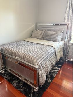 Full size bedroom set