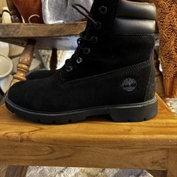 Timberlands Boots-Women Size 8