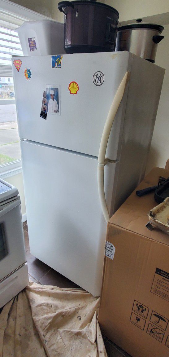 Kitchenaid Refrigerator Works Great 