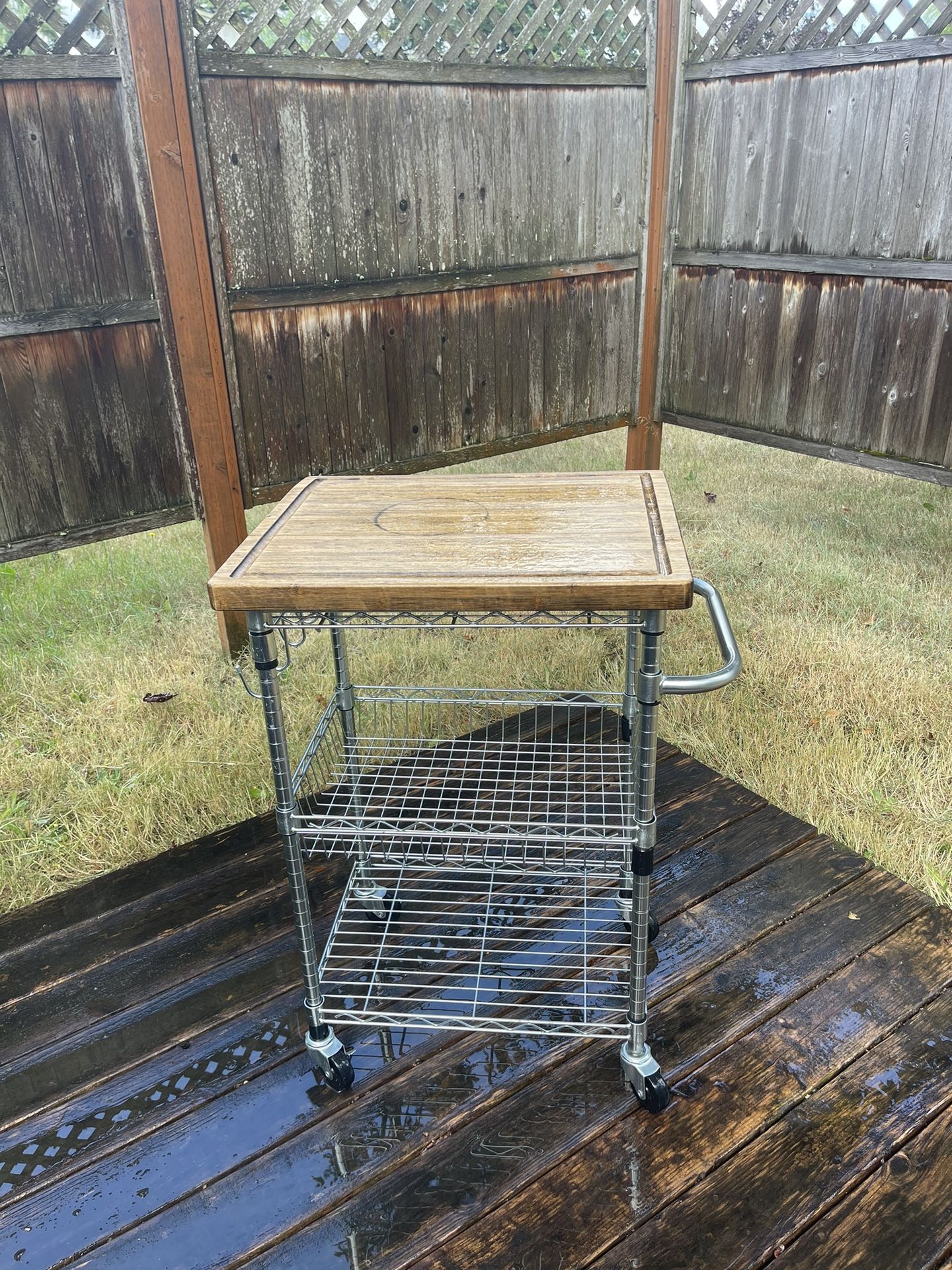 Utility Rack With Cutting Board