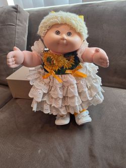 Vintage cabbage patch kids doll