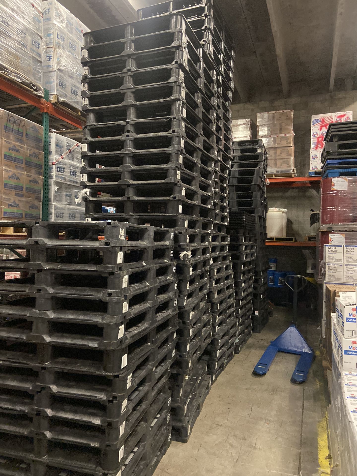 GPS PLASTIC PALLETS HEAVY DUTY 25 for Sale in Hialeah Gardens, FL