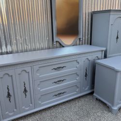 Professionally Refinished 4-Piece Solid Wood Vintage Bedroom Set