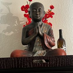 Decorative Monk Statue – Peaceful Home Décor