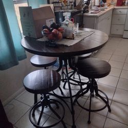 Kitchen Table W Four Stools