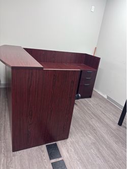 Reception desk