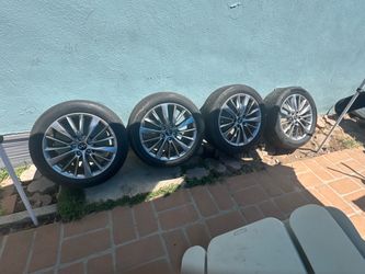 Infiniti OEM wheels