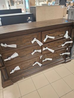 Ashley Dresser