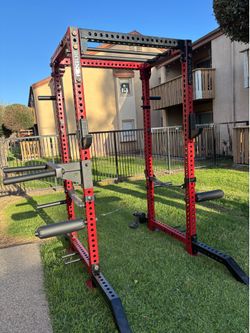 ROGUE RM-4 MONSTER RACK great for at home weights gym $2500 OBO