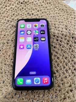 iPhone XR 64gb in excellent unlocked for any network in USA and overseas Note:remote management bypass
