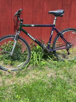 TREK BIKE