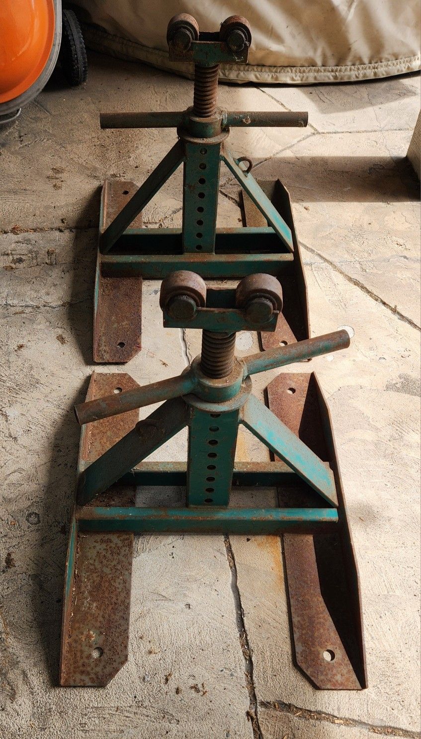 Reel Stands