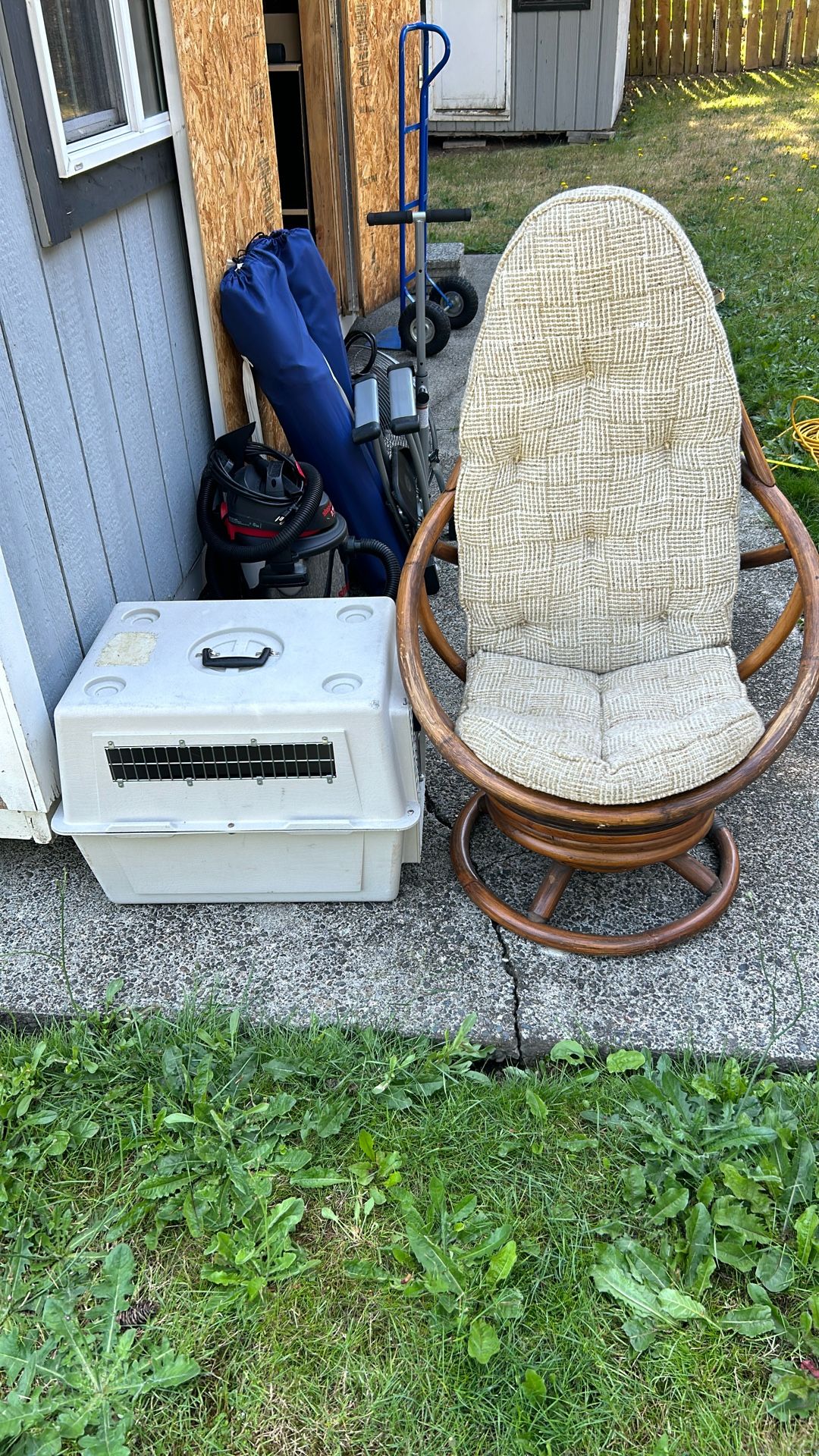 Free Chair And Dog Crate
