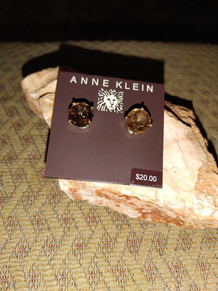 Anne Klein Huge Stud Earrings. Rhinestone amber