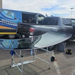 Semi_trucks WINDSHIELD 