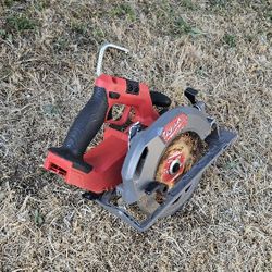 Milwaukee Circular Saw