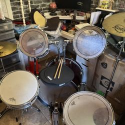 pdp 5 Pcs Drum Set As You See It In Good Condition 