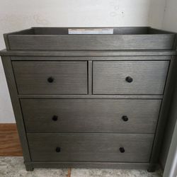 Dresser With Changing Topper