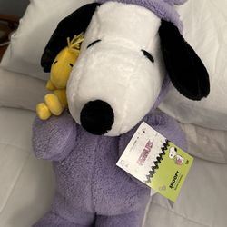 Peanuts Snoopy Easter Greeter