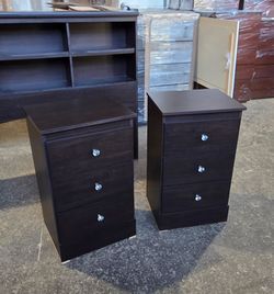 Nightstand, buros