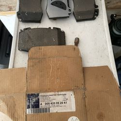 Mercedes-Benz E 350  Front Brakes