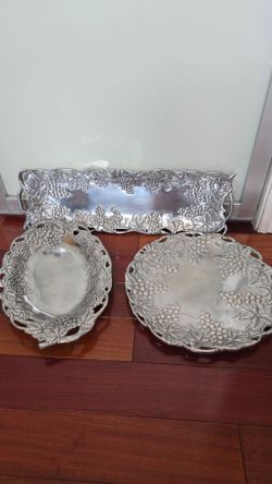 Serving platters