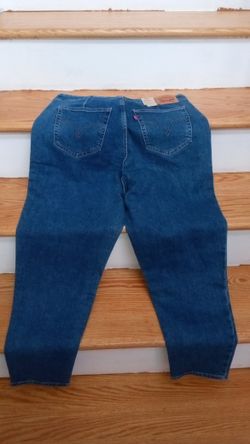 High-waisted Taper Levi Jeans