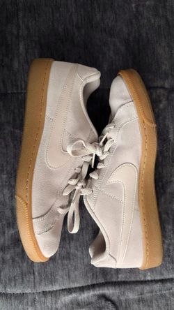Nike size 8.5 woman