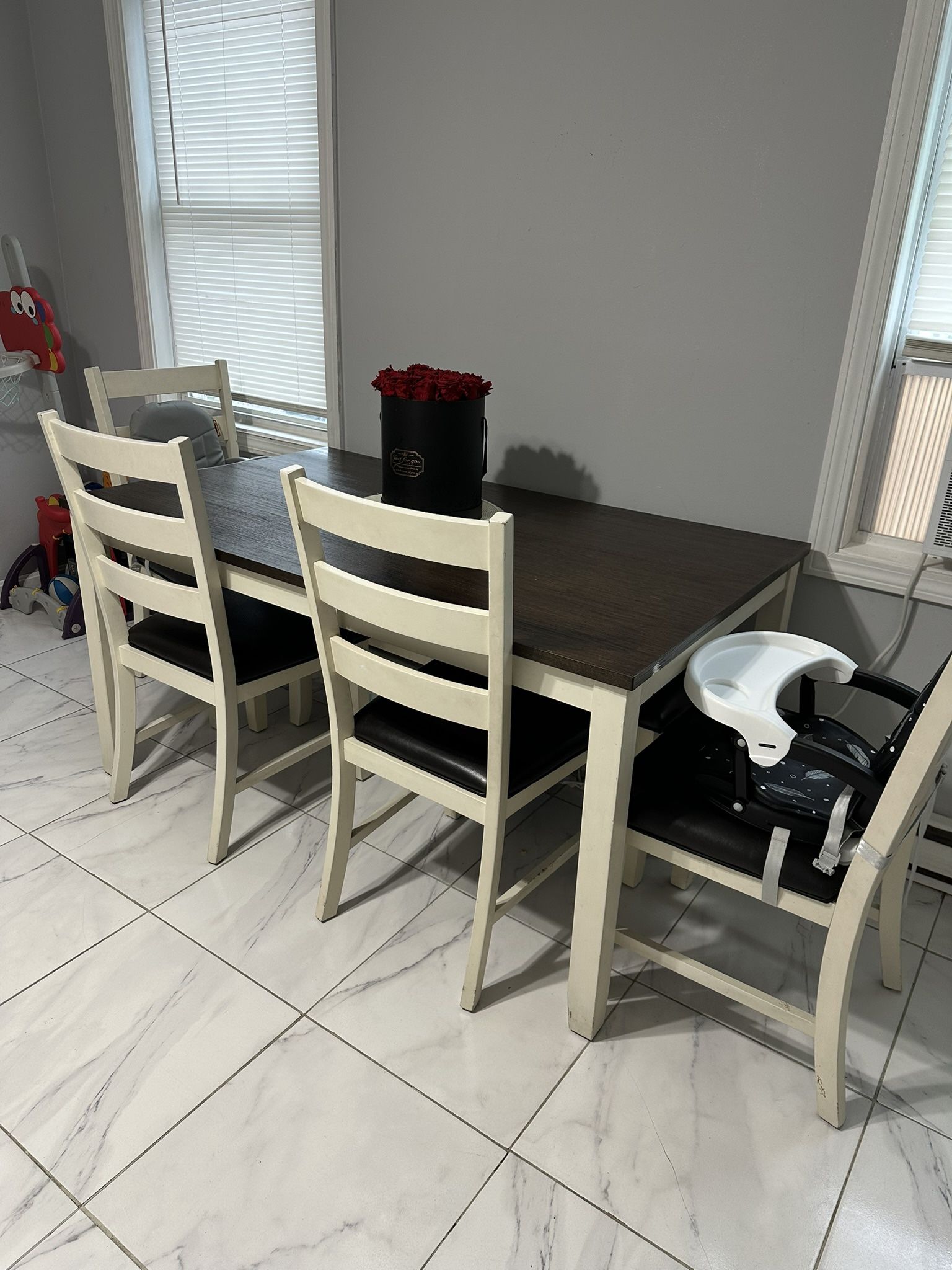 Dinning Table