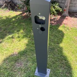 New Tesla Wall Connector Pedestal – Mounting Post Only