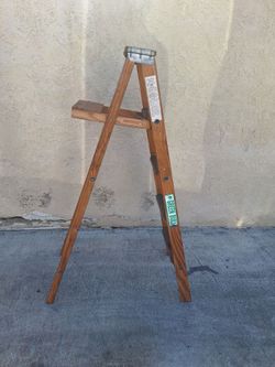 Painting ladder