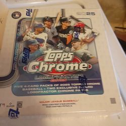 2025 Topps Chrome  LogoFactor Edition Mega Box 