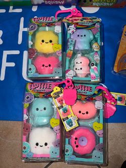 Fluffy stuffiez squishy toy 2 pack