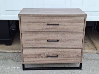 DRESSER