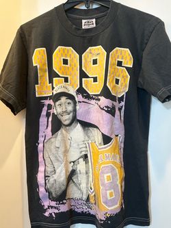 Kobe Bryant lakers vintage shirt size medium men’s