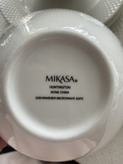 MIKASA SET OF 4 WHITE BONE CHINA SET (pick-Up Only)