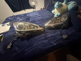 2013 Lexus is250 headlights