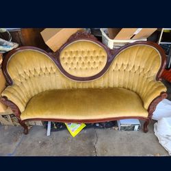 Antique Victorian Settee Or Sofa