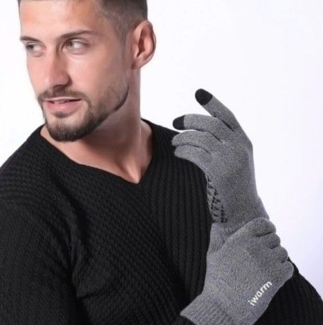 MENS NEW TOUCHSCREEN GLOVES. SIZE MEDIUM-LARGE
