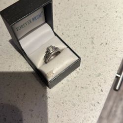 Silver Diamond Ring 
