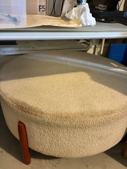 Round Boucle Ottoman Stool with Wooden Legs
