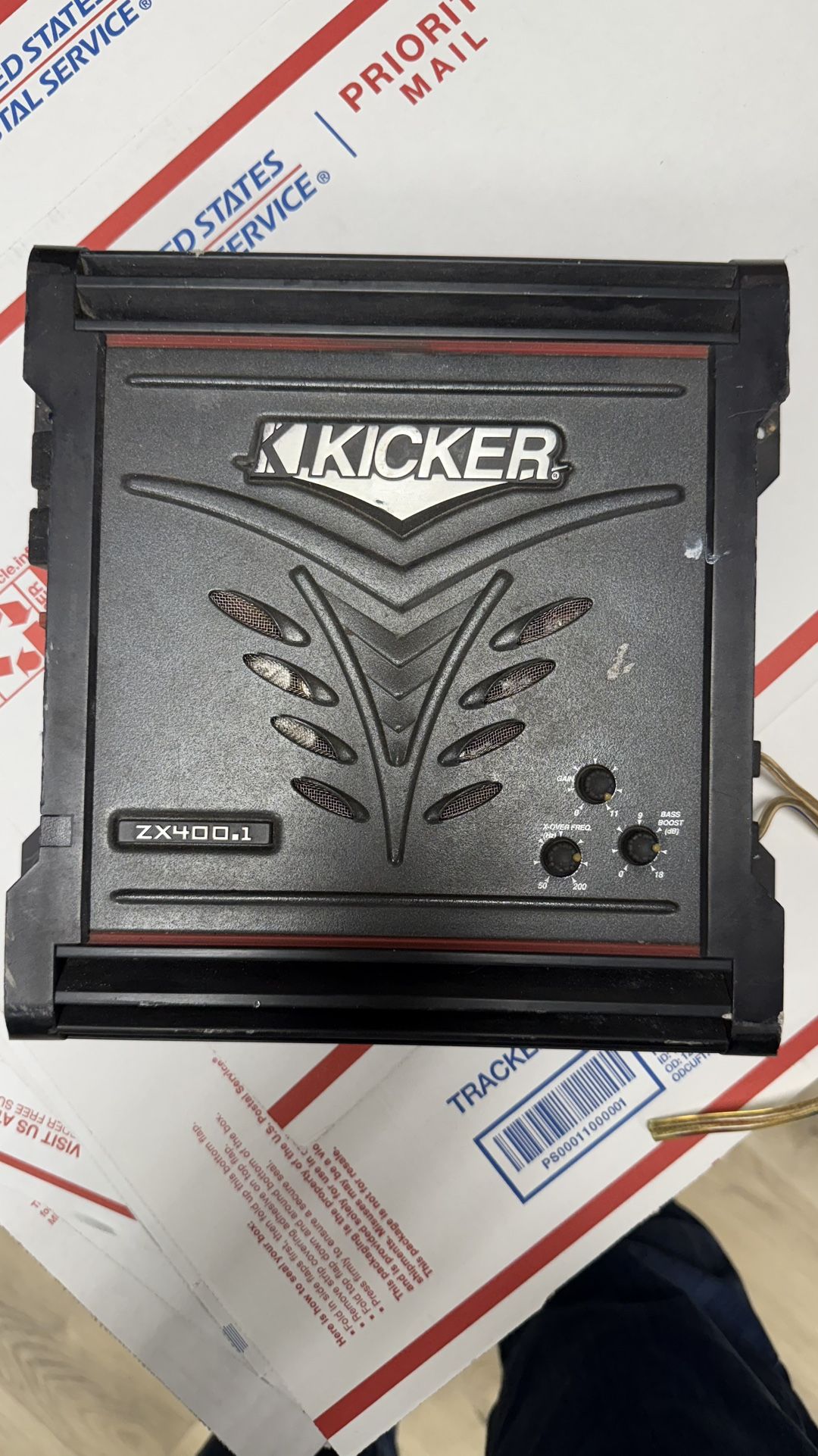 Kicker Amplifier ZX400.1