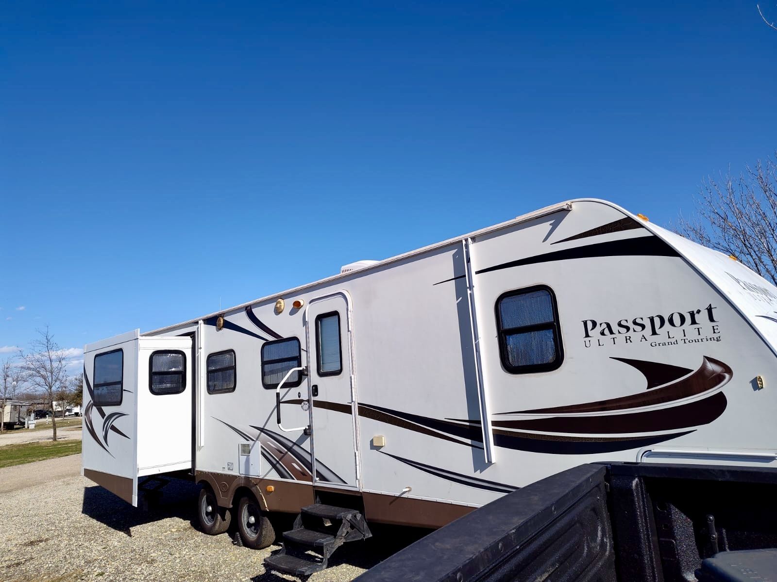 34ft Passport Ultra Lite RV for Sale in Pasadena, TX - OfferUp